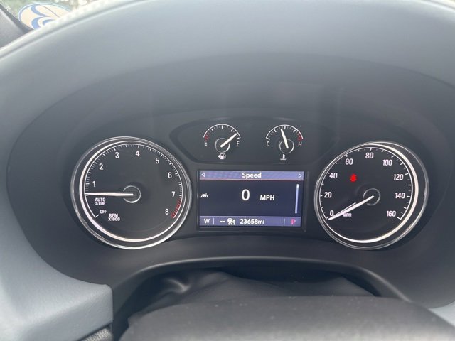 Used 2024 Buick Enclave Essence w/ Experience Buick Package image 11