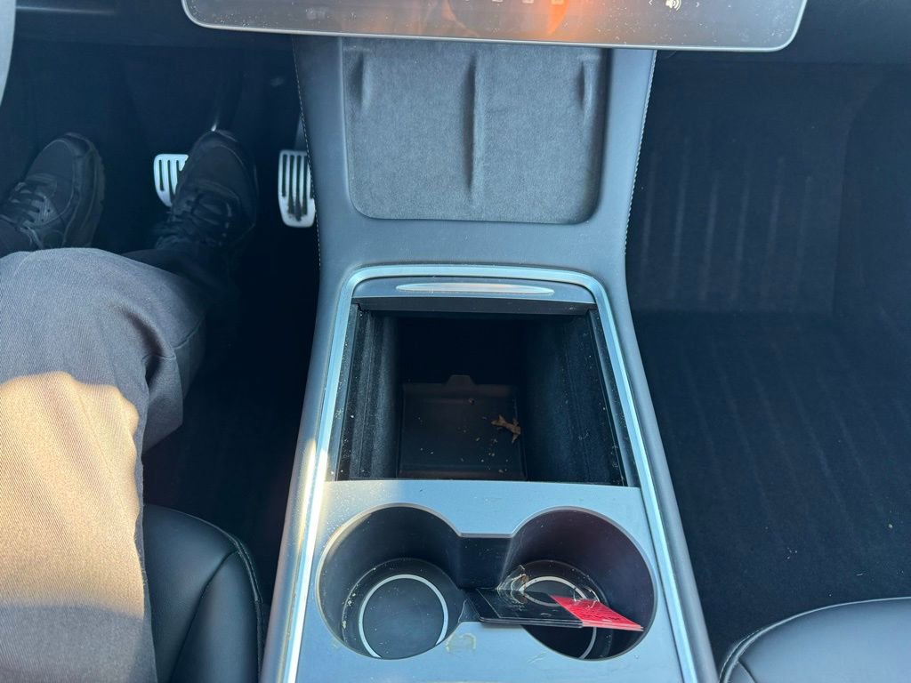 Used 2023 Tesla Model Y Long Range image 10