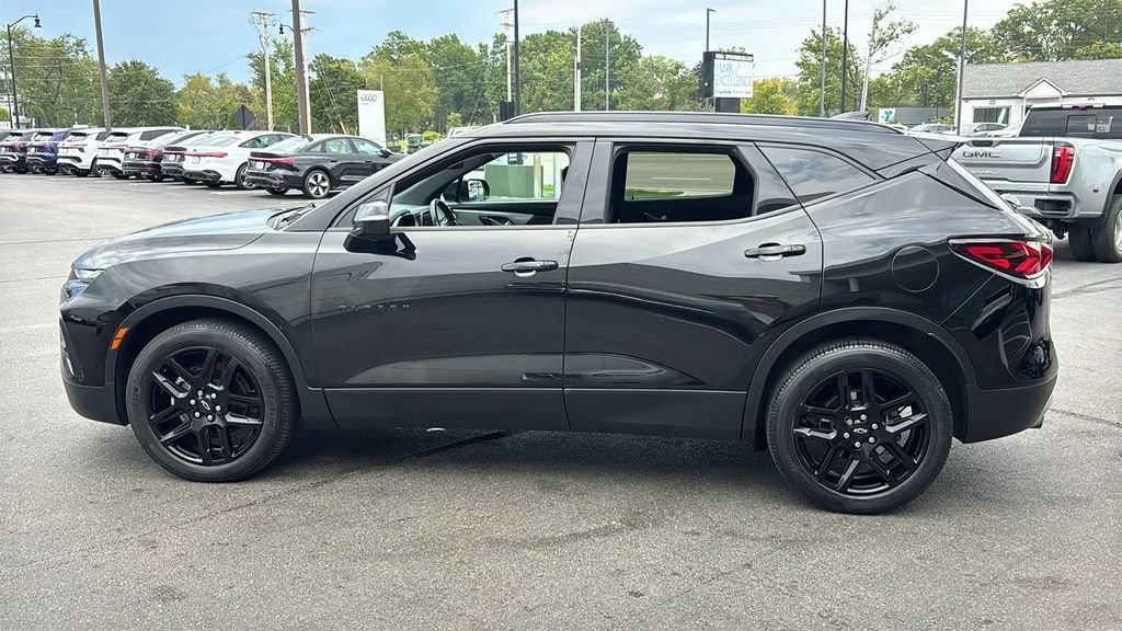 Used 2019 Chevrolet Blazer LT AWD/4WD image 2