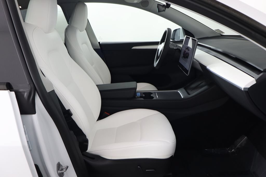 Used 2023 Tesla Model Y Long Range AWD/4WD image 16