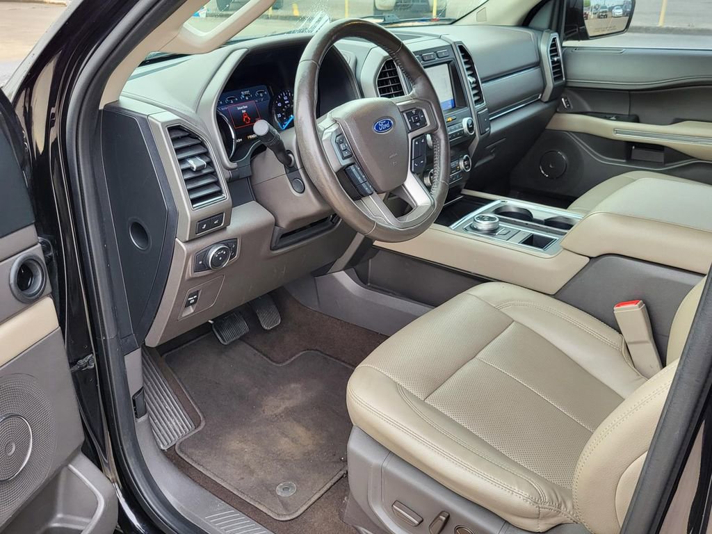 Used 2021 Ford Expedition XLT image 16