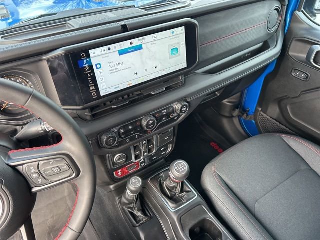 Used 2024 Jeep Gladiator Rubicon w/ Technology Group image 26