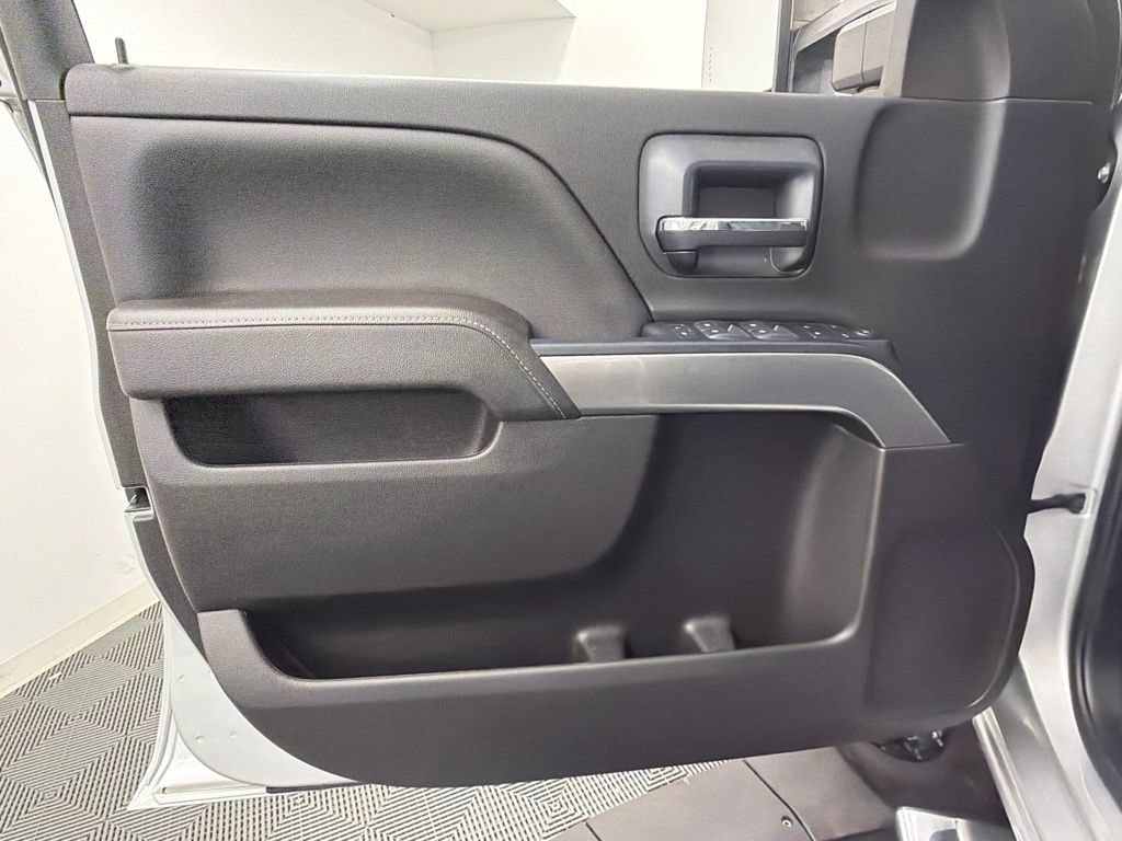 Used 2018 Chevrolet Silverado 2500 LT w/ LT Convenience Package RWD image 19