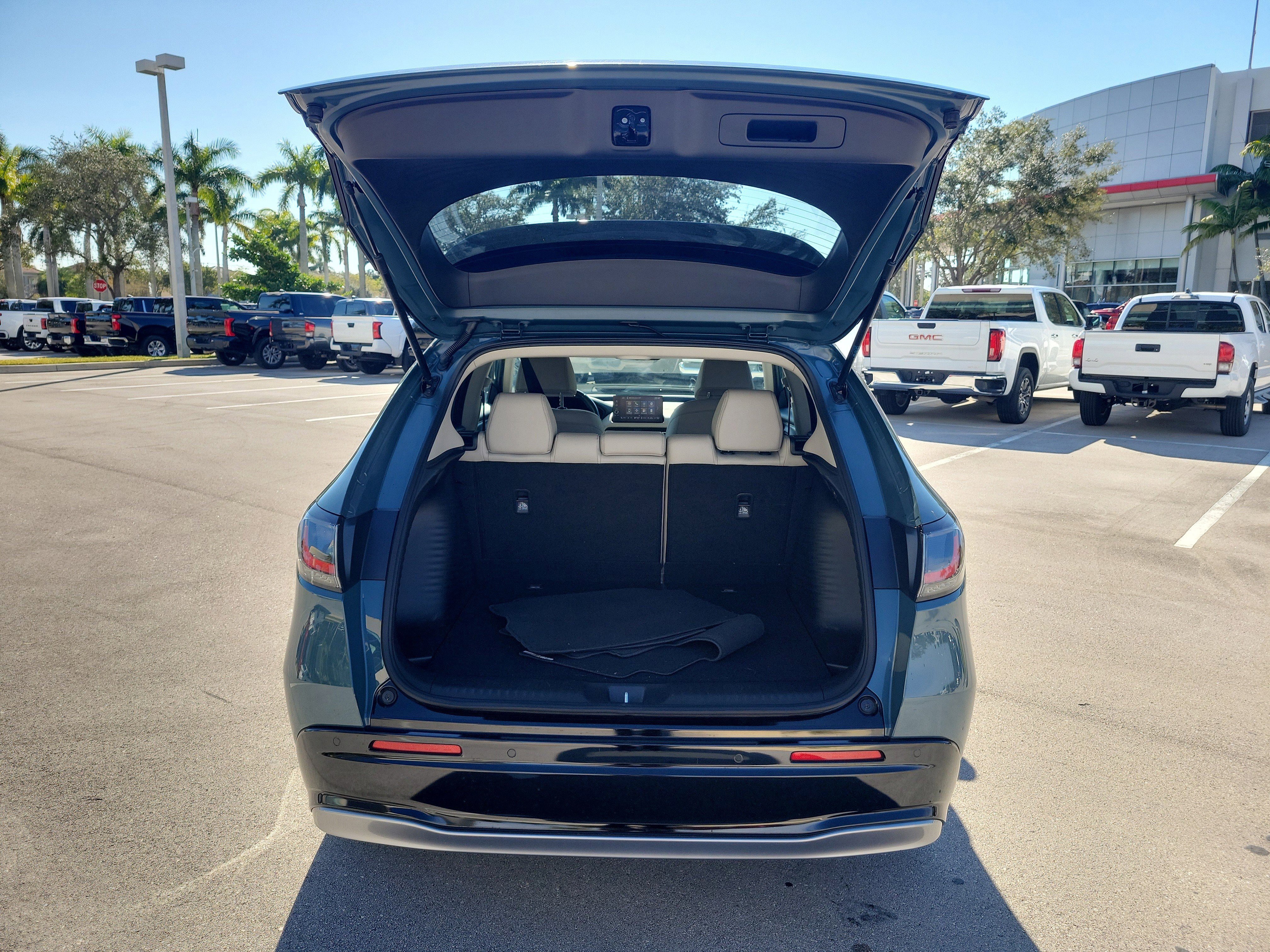 Used 2024 Honda HR-V EX-L image 10