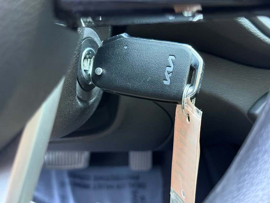 Used 2023 Kia Forte LXS image 32