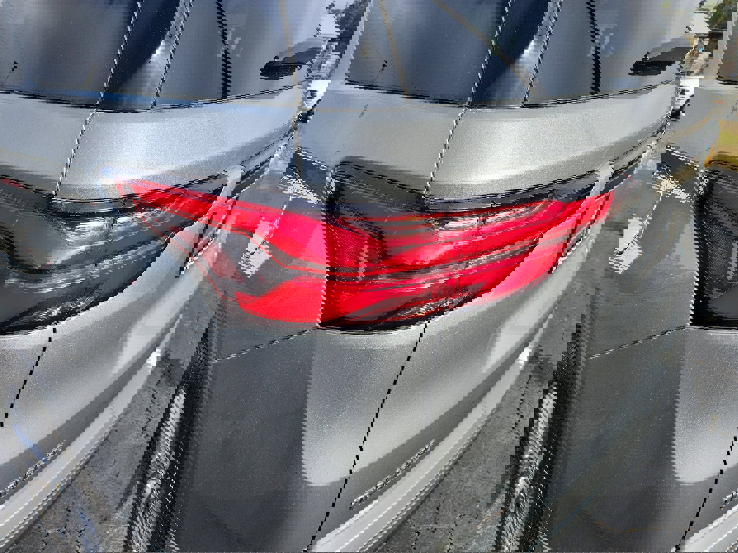 Used 2023 Chevrolet Traverse Premier w/ LPO, Cargo Package image 7