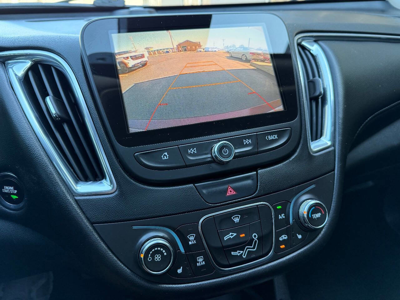 Used 2016 Chevrolet Malibu LT w/ Leather Package image 19