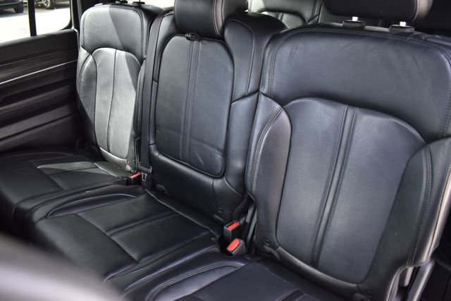 Used 2024 Jeep Wagoneer L Series II w/ Flexible Seating Group image 19