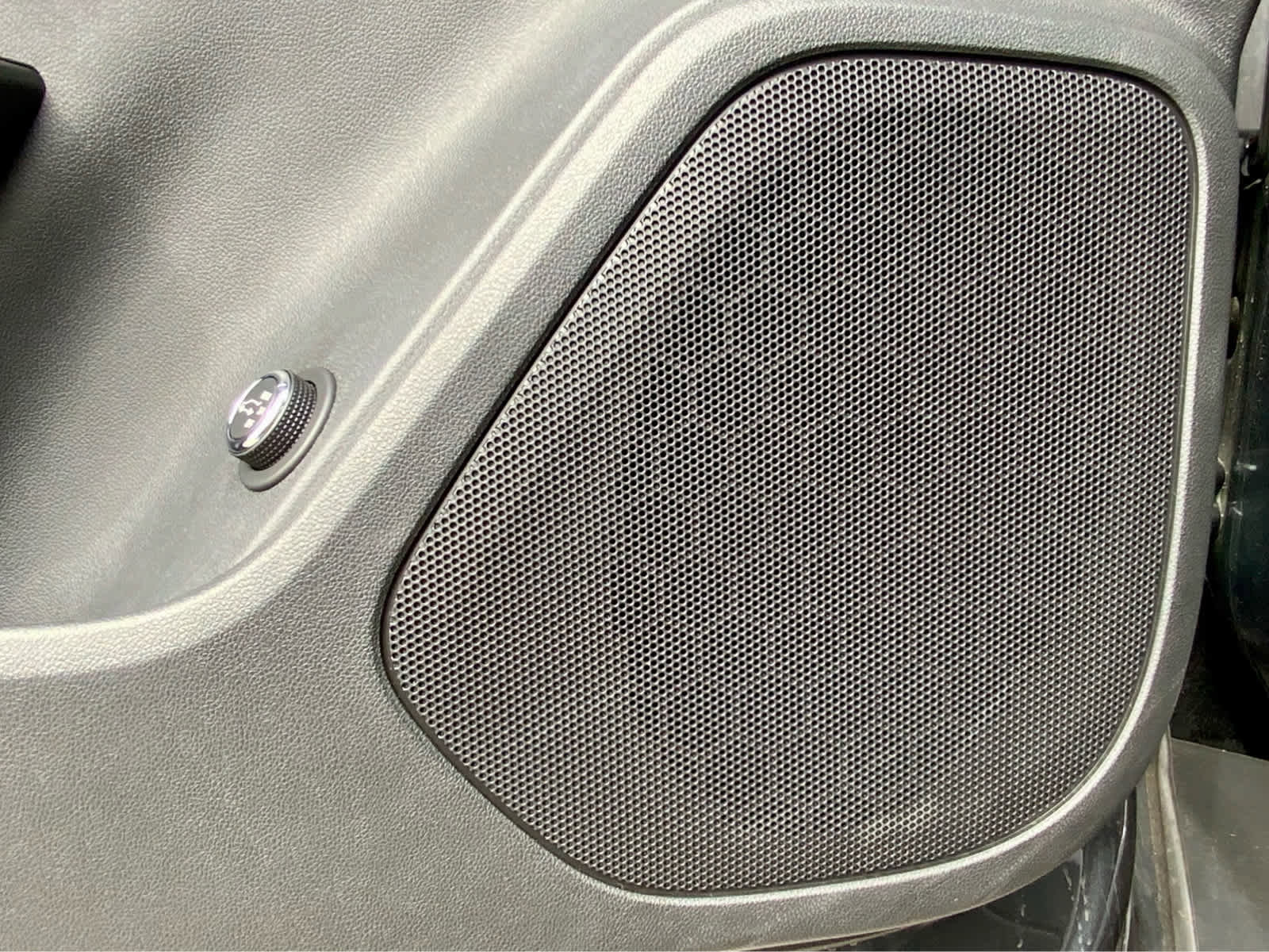 Used 2022 Chevrolet Blazer Premier image 55