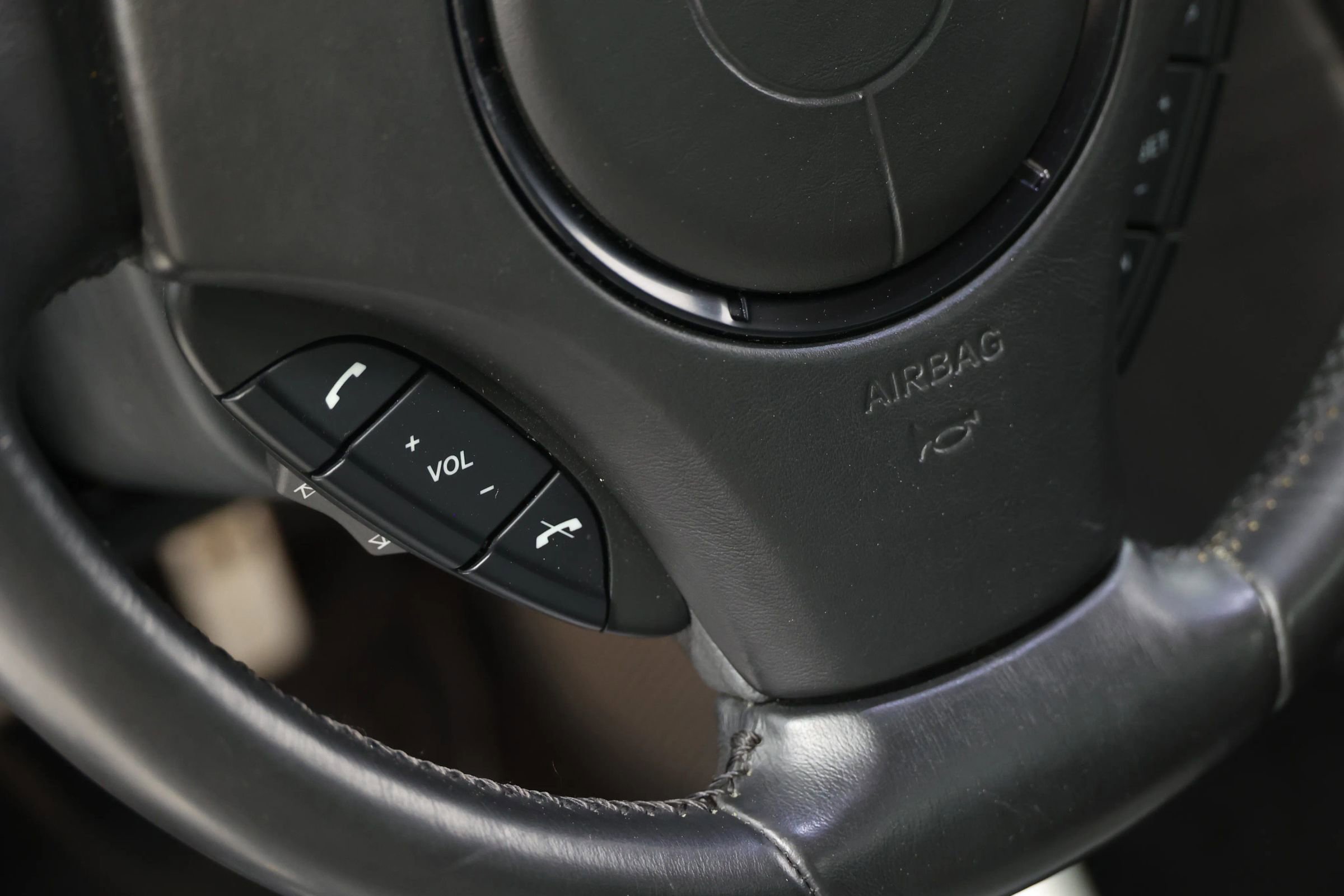 Used 2016 Aston Martin V8 Vantage S image 18