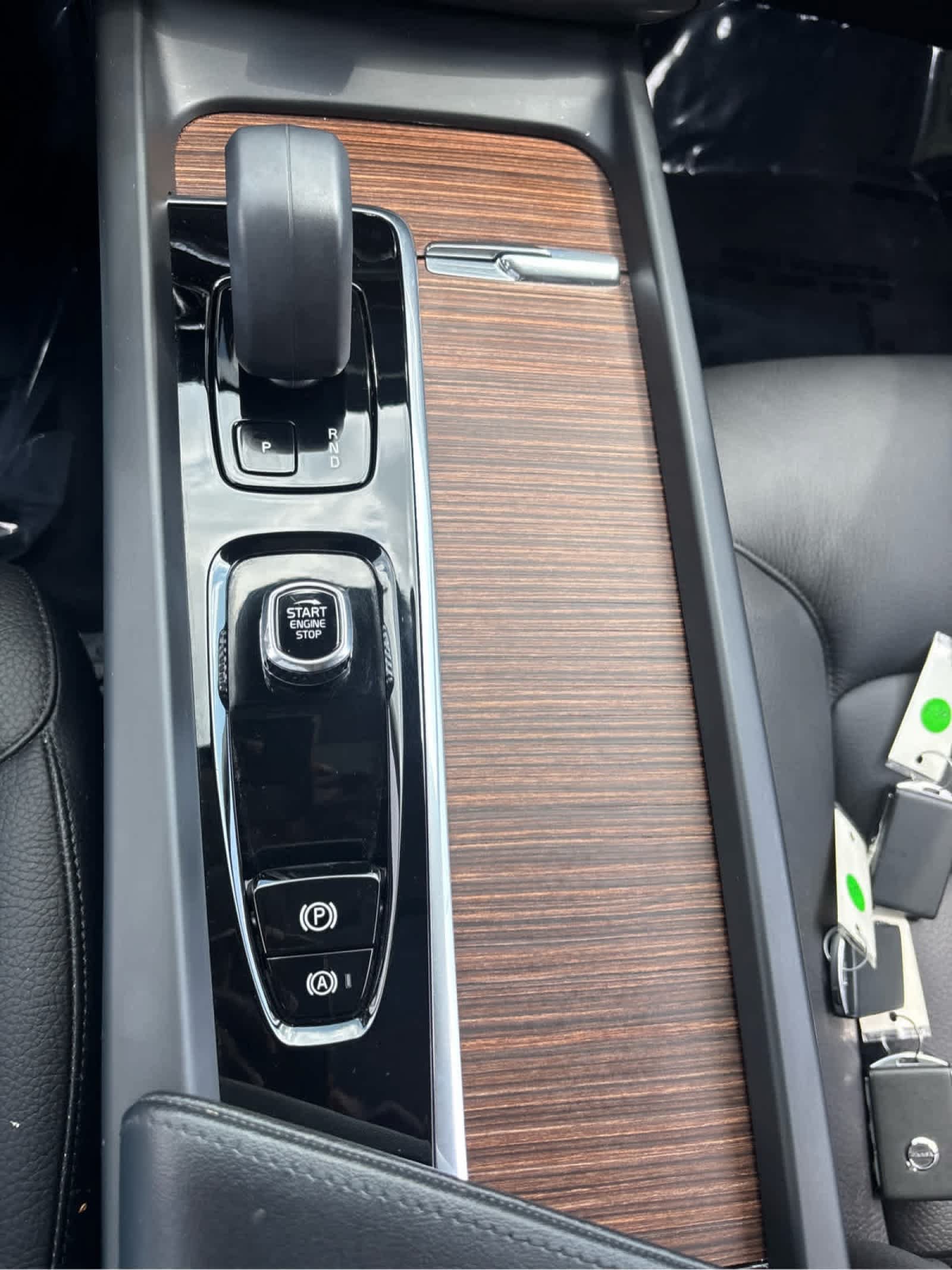 Used 2023 Volvo XC60 B5 Plus w/ Climate Package AWD/4WD image 18
