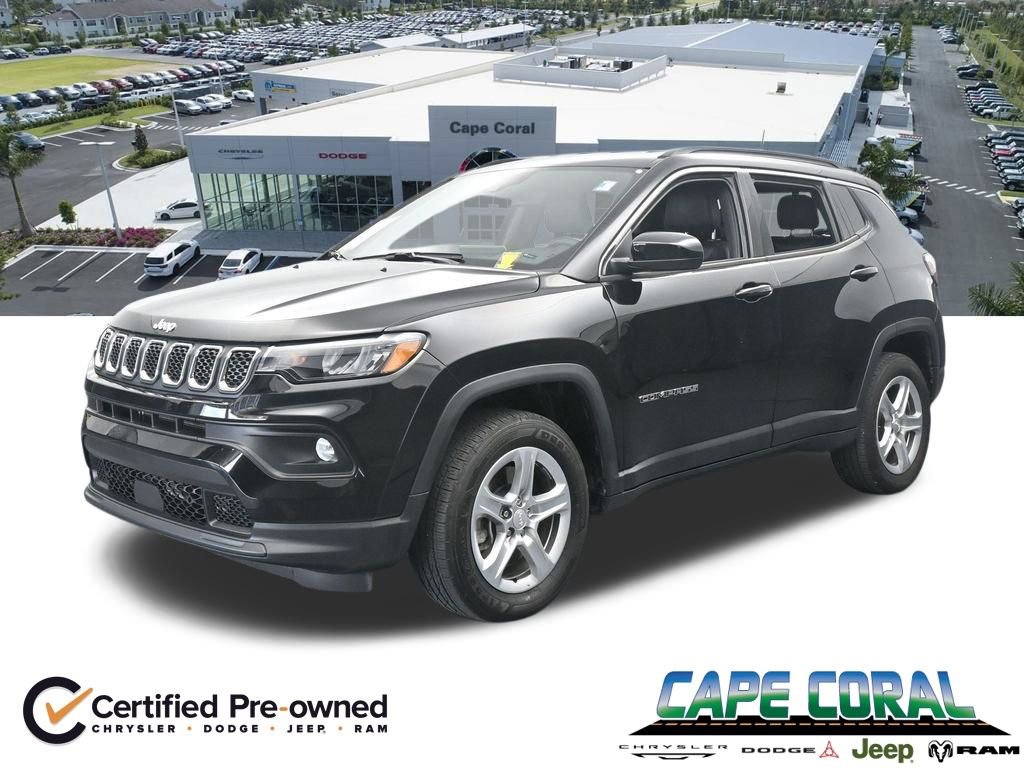 Used 2024 Jeep Compass Latitude image 1