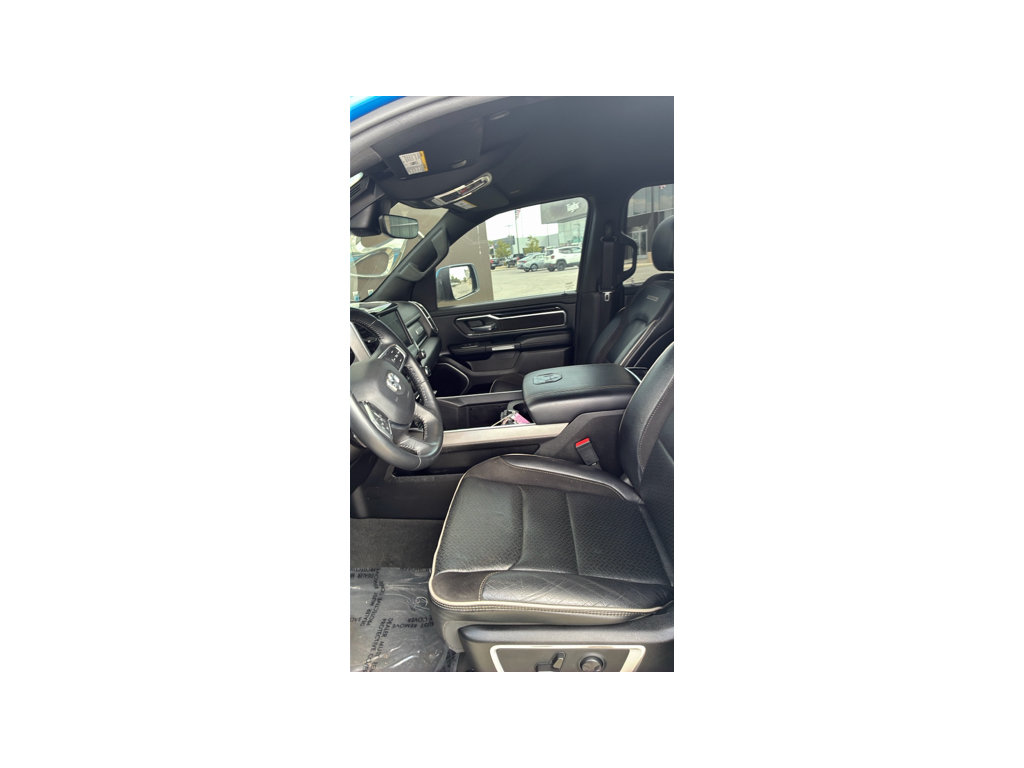 Used 2022 RAM 1500 Laramie w/ Sport Appearance Package AWD/4WD image 10