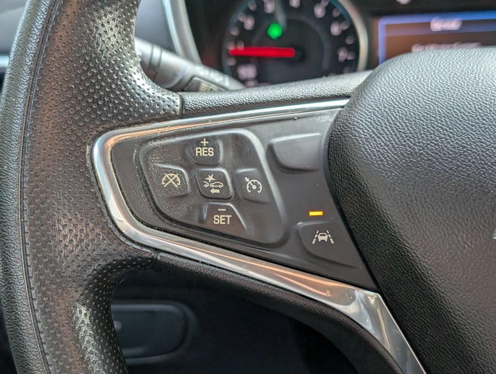 Used 2020 Chevrolet Equinox LT w/ LPO, Floor Liner Package AWD/4WD image 26