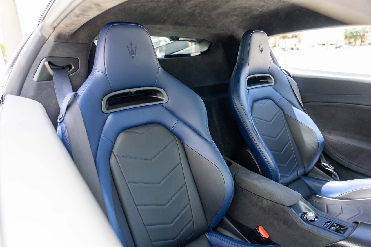 Used 2022 Maserati MC20 Coupe RWD image 46