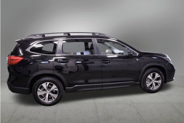 Used 2023 Subaru Ascent Premium w/ Convenience Package image 6