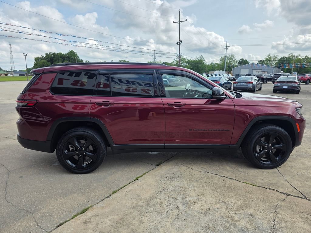 Used 2023 Jeep Grand Cherokee L Laredo RWD image 9