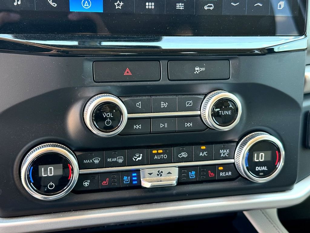 Used 2023 Ford Expedition XLT image 22