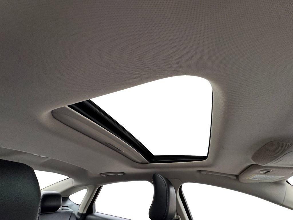 Used 2019 Ford Fusion SEL image 26