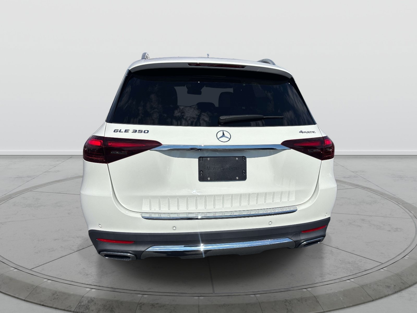 Used 2024 Mercedes-Benz GLE 350 4MATIC image 4