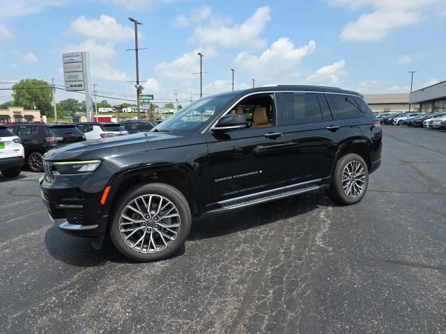 Used 2021 Jeep Grand Cherokee L Summit AWD/4WD image 3