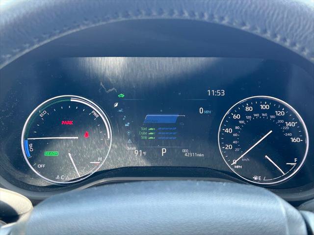 Used 2023 Toyota Sienna Limited AWD/4WD image 40