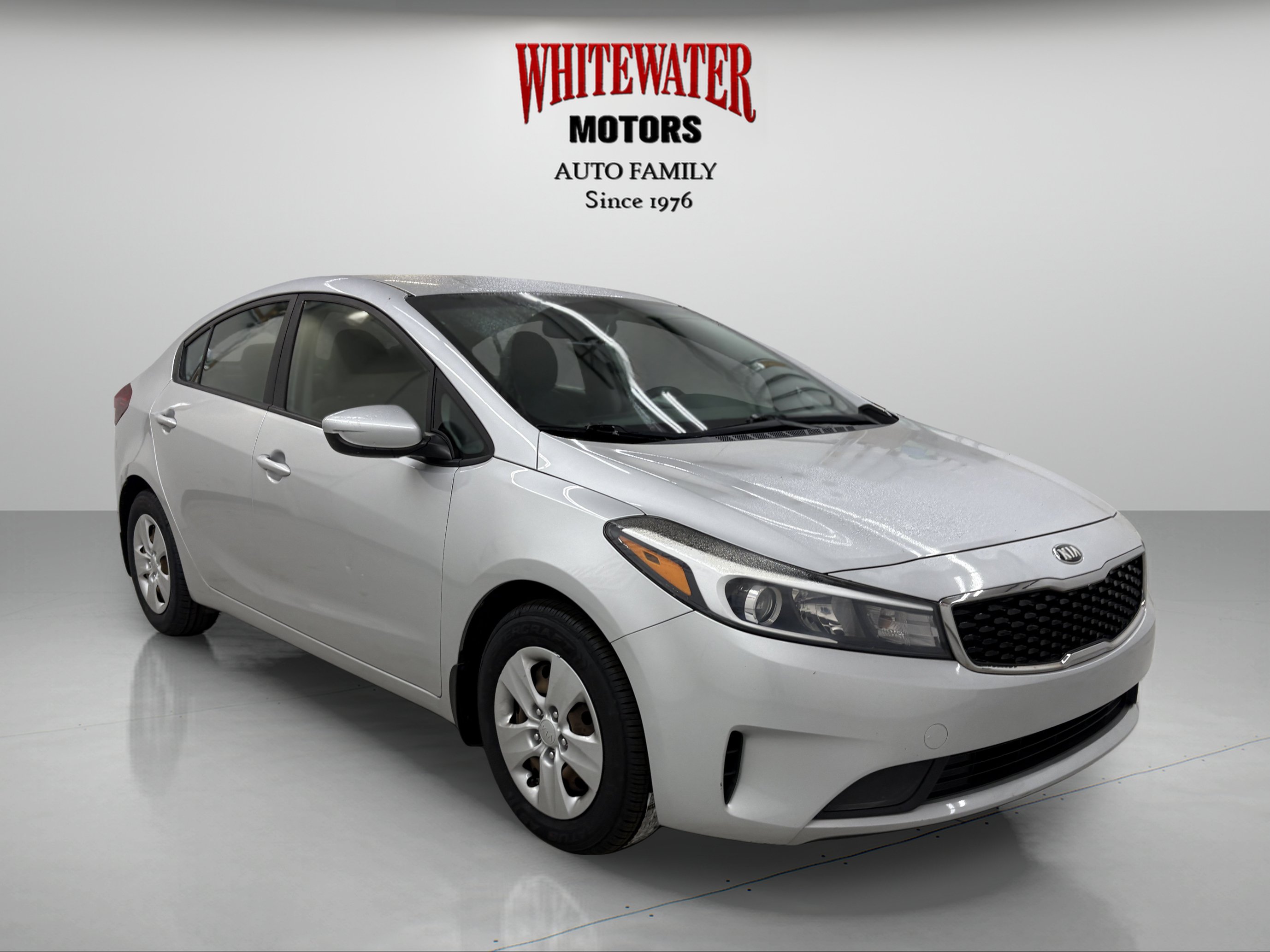 Used 2017 Kia Forte LX FWD image 5