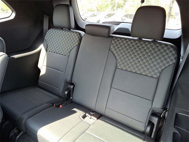Used 2024 GMC Acadia Denali w/ LPO, Floor Liner Package image 9