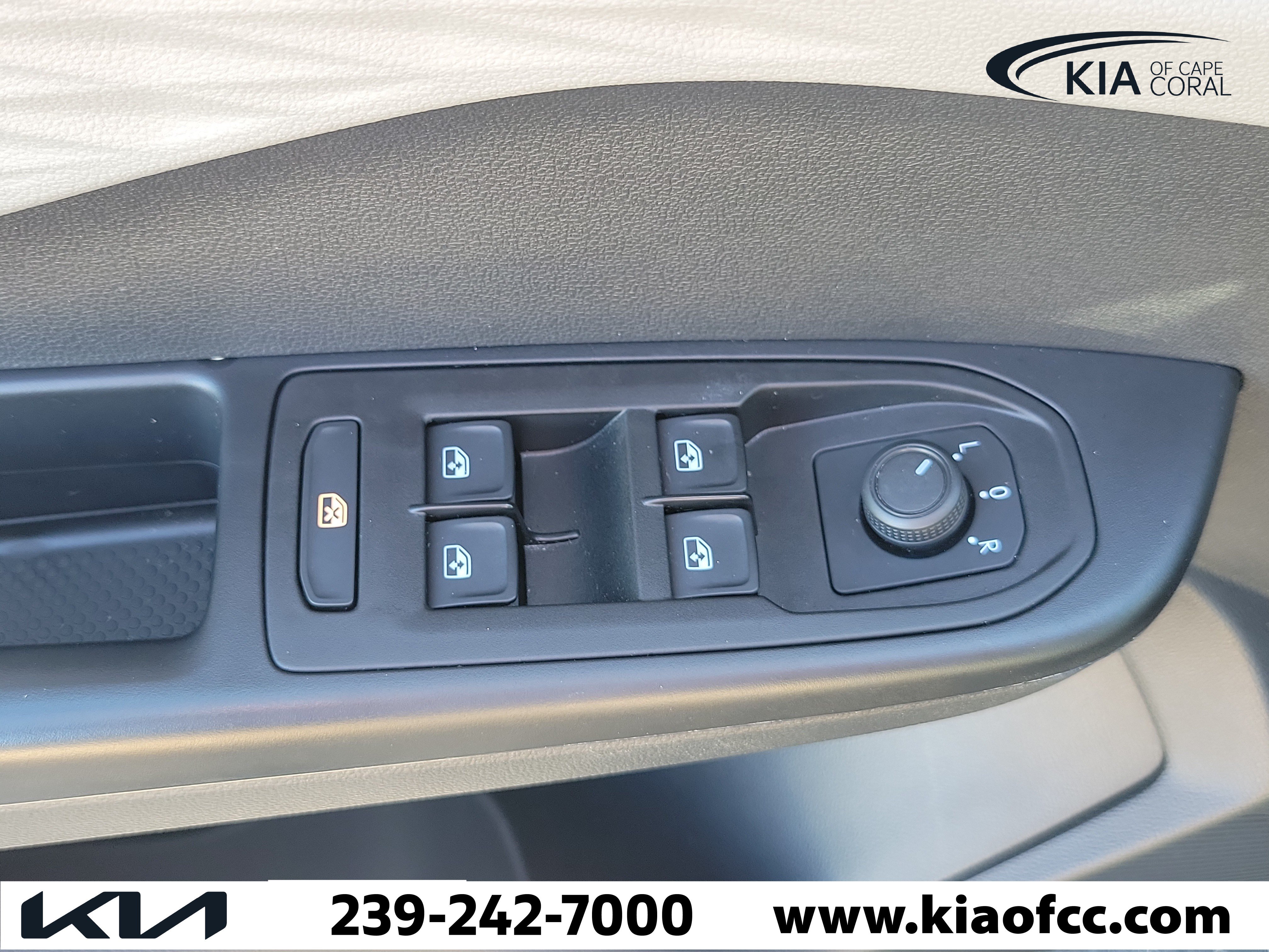 Used 2023 Volkswagen Taos S FWD image 24
