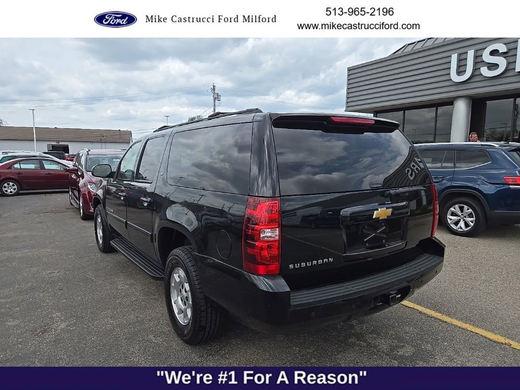 Used 2014 Chevrolet Suburban LT image 4