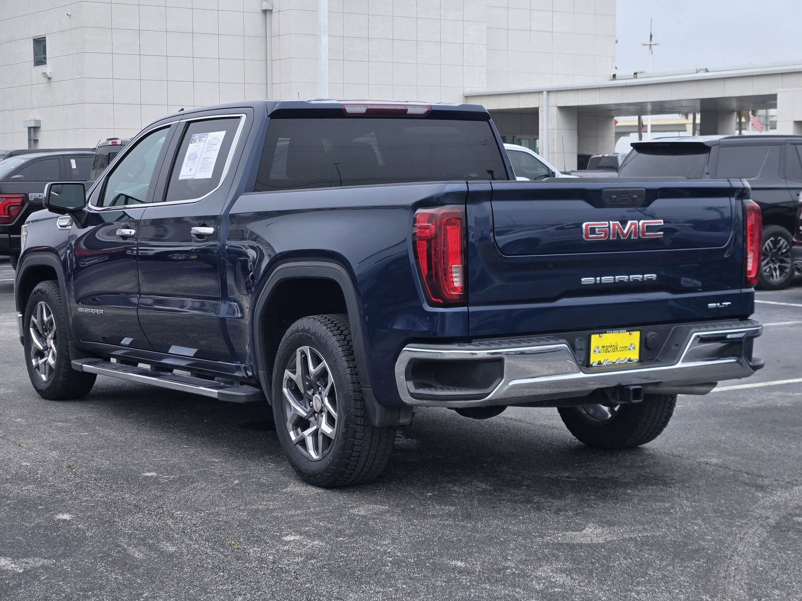 Used 2023 GMC Sierra 1500 SLT RWD image 5