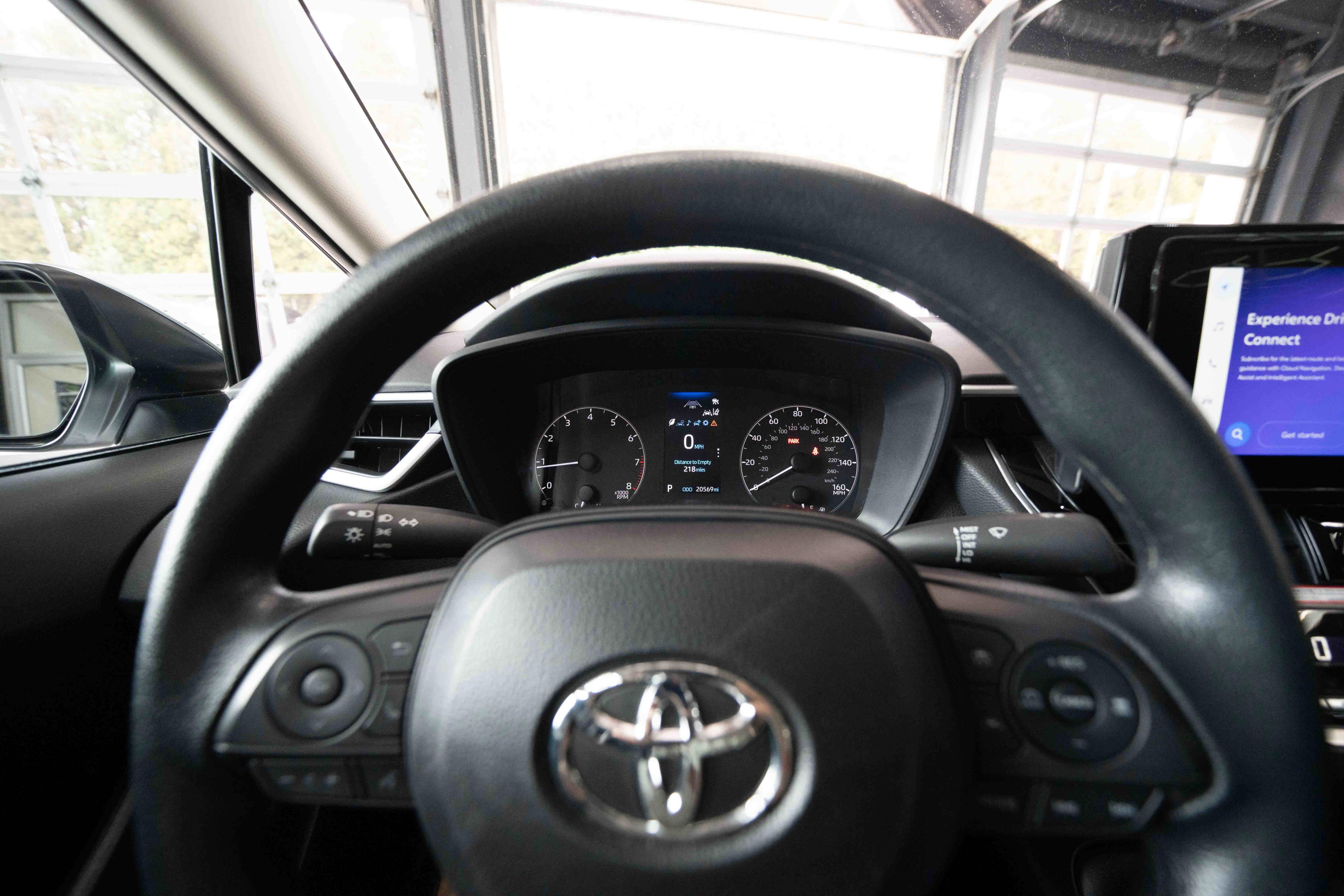 Used 2025 Toyota Corolla LE FWD image 15