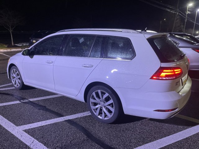 Used 2018 Volkswagen Golf SEL image 4