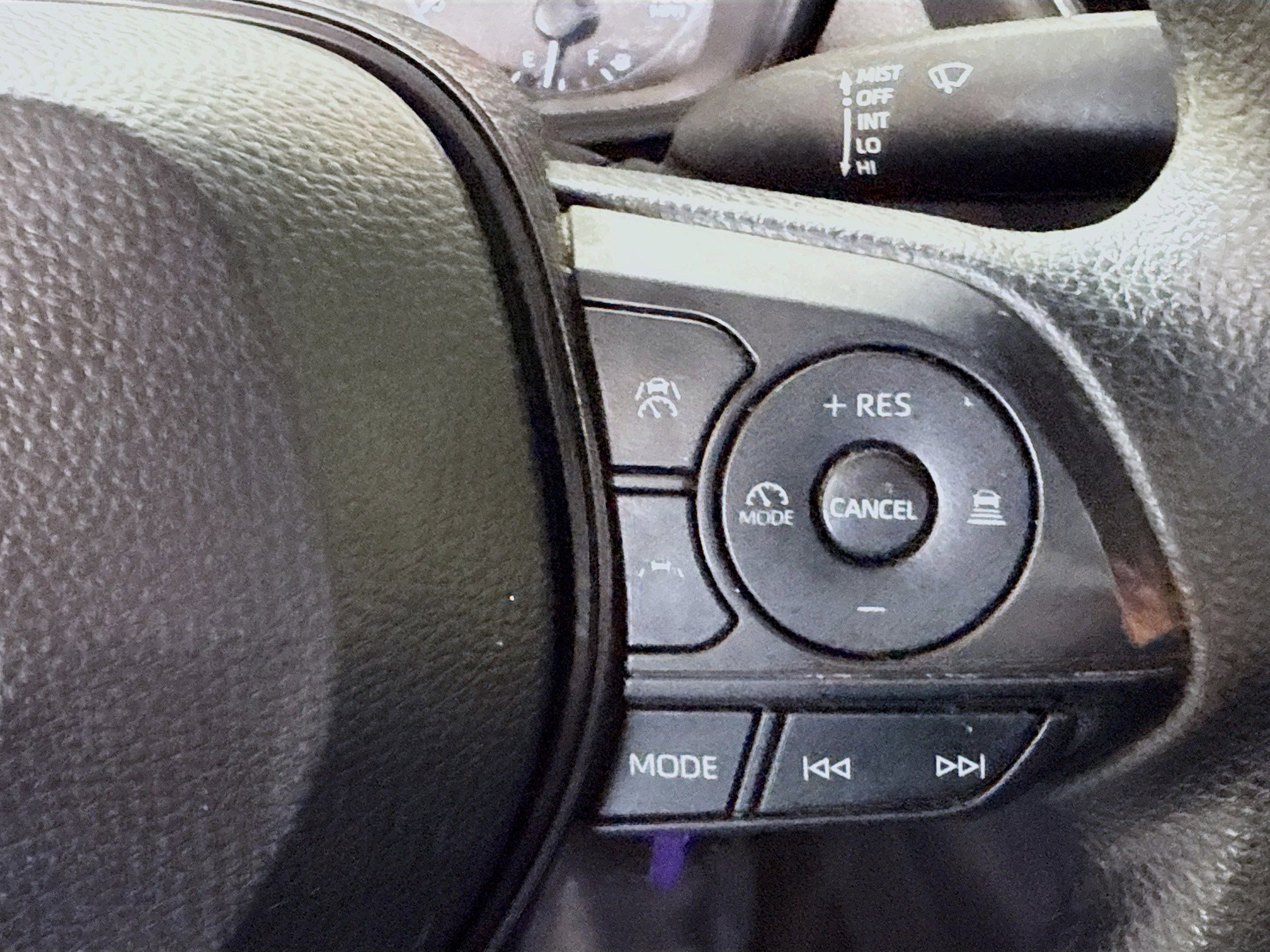 Used 2024 Toyota Corolla LE FWD image 15