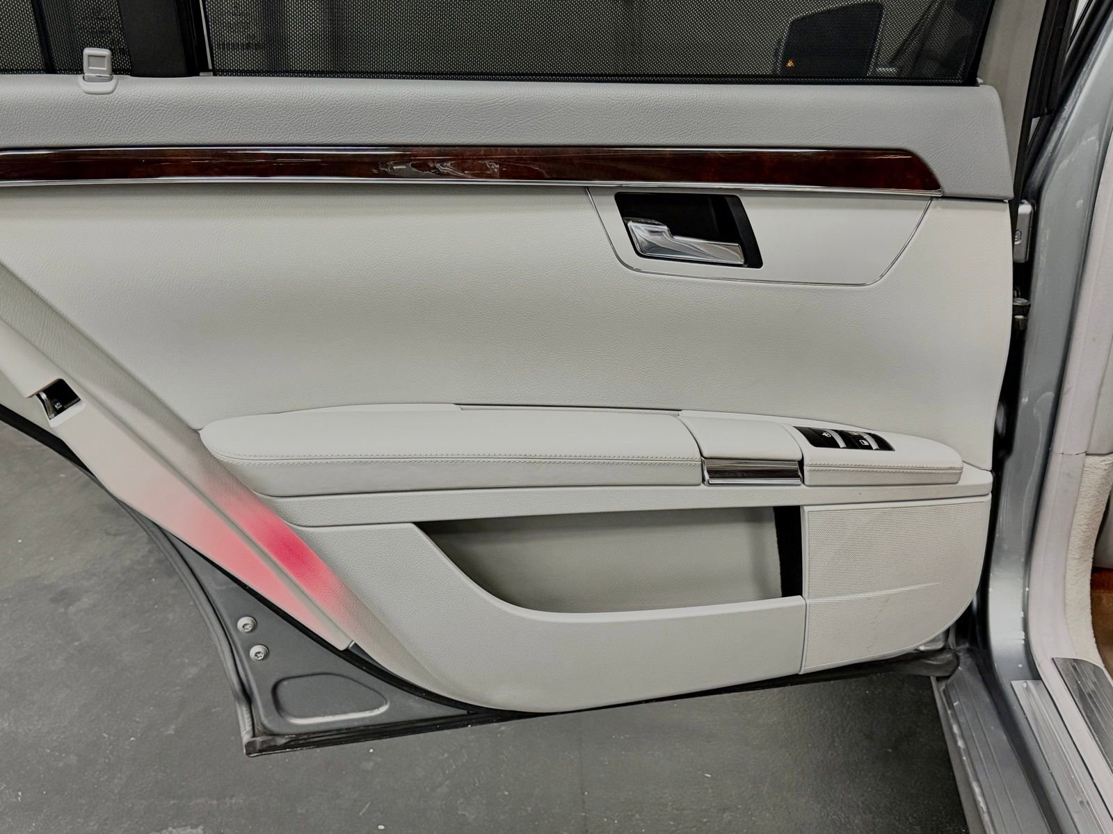 Used 2010 Mercedes-Benz S 550 image 37