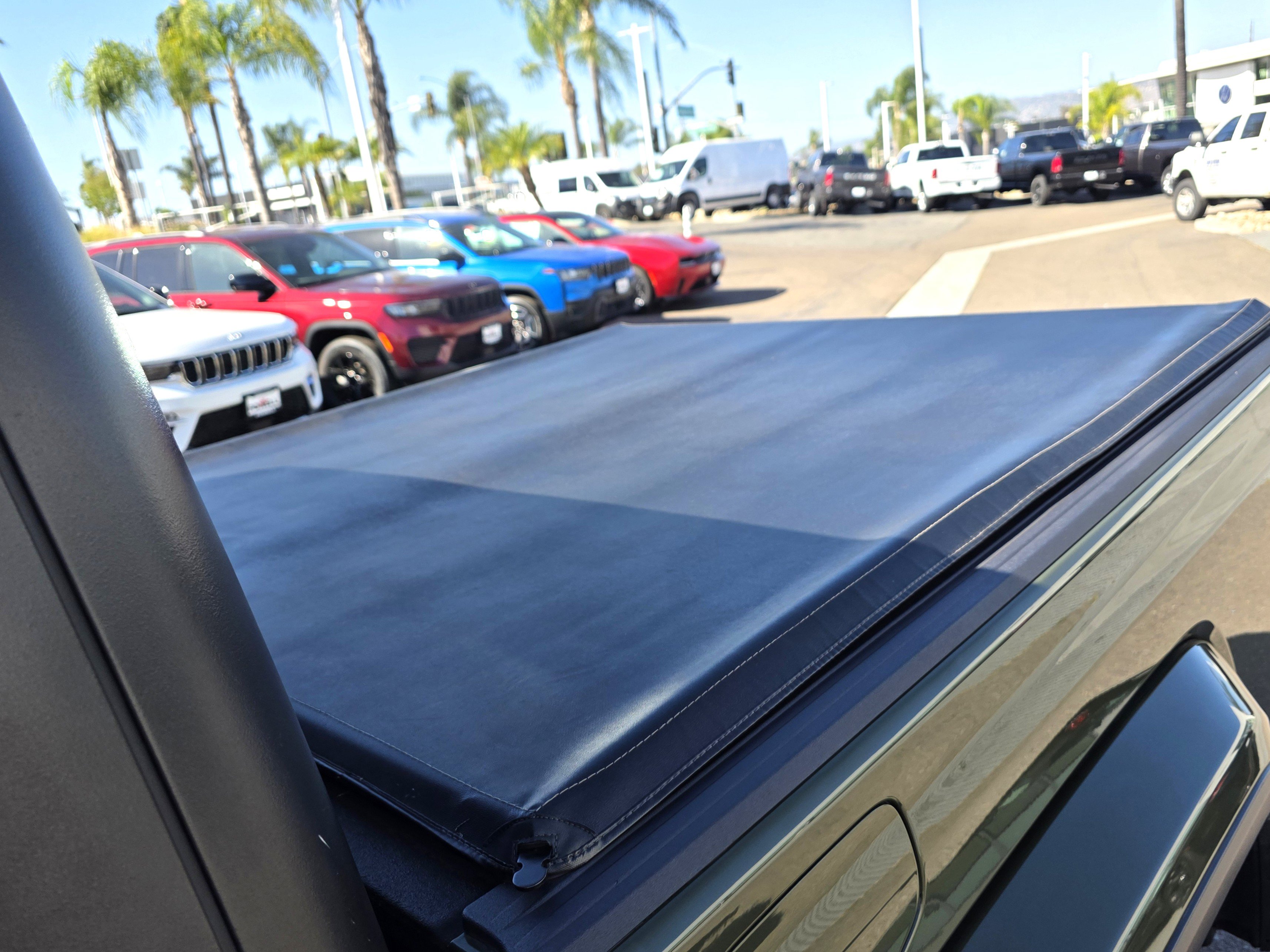 Certified 2021 Jeep Gladiator Willys image 18