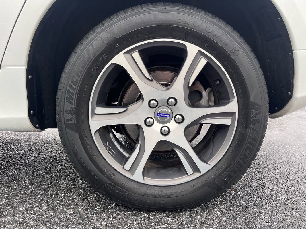 Used 2015 Volvo XC60 T6 image 21
