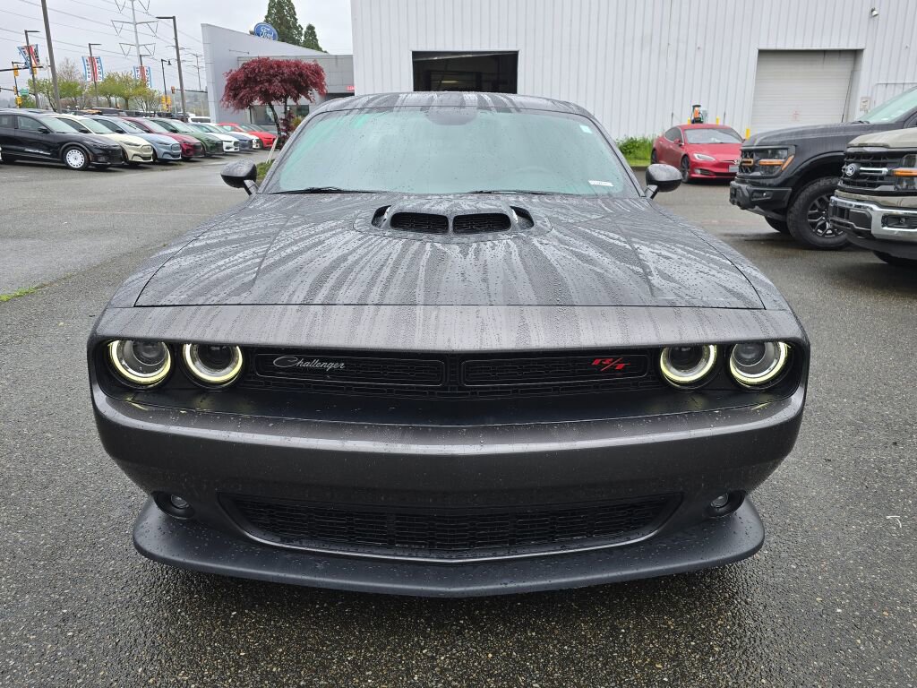 Used 2015 Dodge Challenger R/T Scat Pack RWD image 2