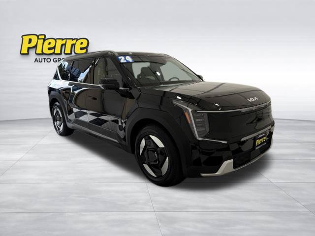 Used 2024 Kia EV9 Wind AWD/4WD image 8
