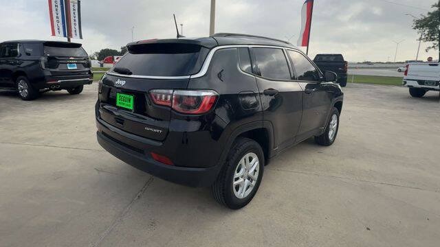 Used 2020 Jeep Compass Sport AWD/4WD image 8