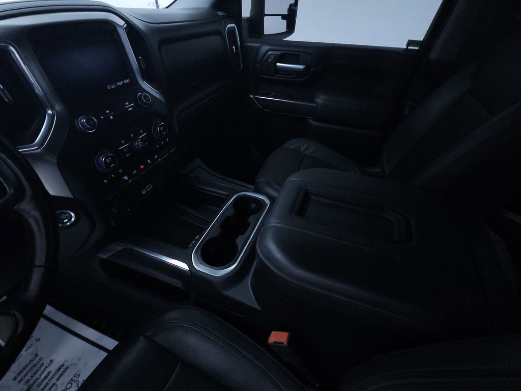 Used 2020 Chevrolet Silverado 2500 LTZ w/ LTZ Convenience Package image 16