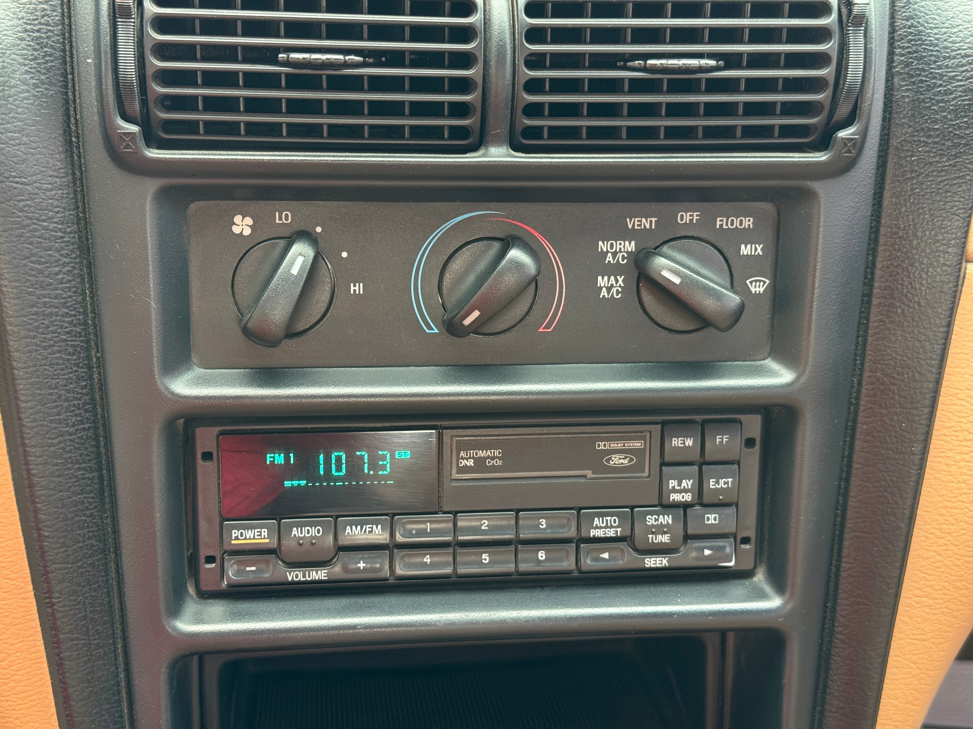 Used 1995 Ford Mustang GT RWD image 14