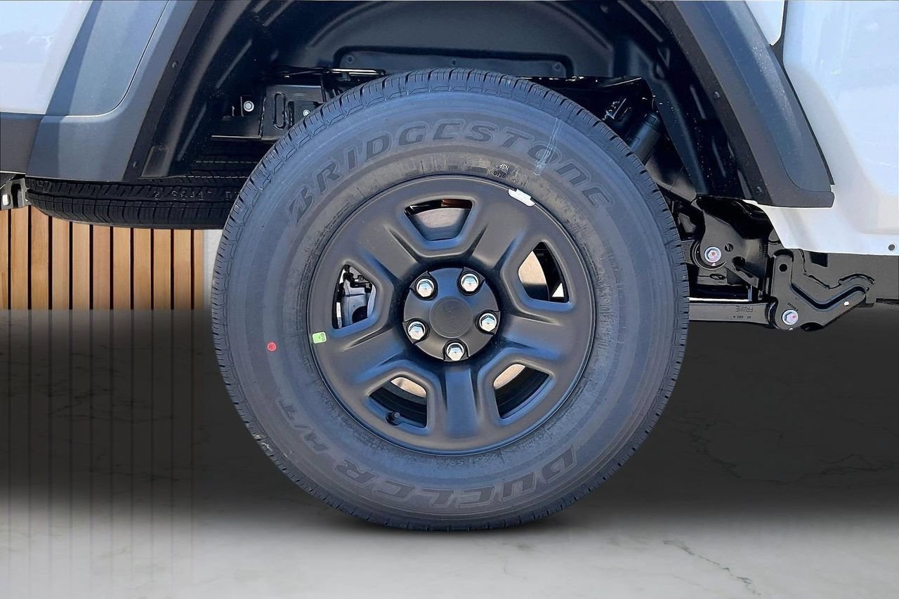 New 2026 Jeep Gladiator Sport AWD/4WD image 33