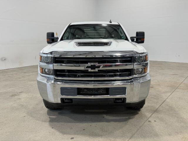 Used 2018 Chevrolet Silverado 2500 LT w/ LT Fleet Convenience Package image 3