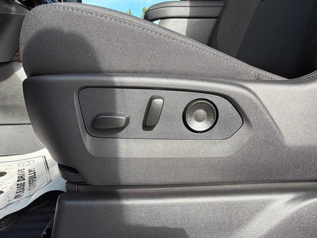 New 2026 Chevrolet Silverado 1500 LT image 25