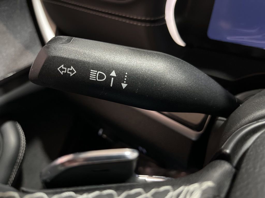 Used 2023 Jeep Grand Cherokee Altitude image 25