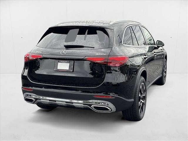 New 2025 Mercedes-Benz GLC 350e 4MATIC image 2
