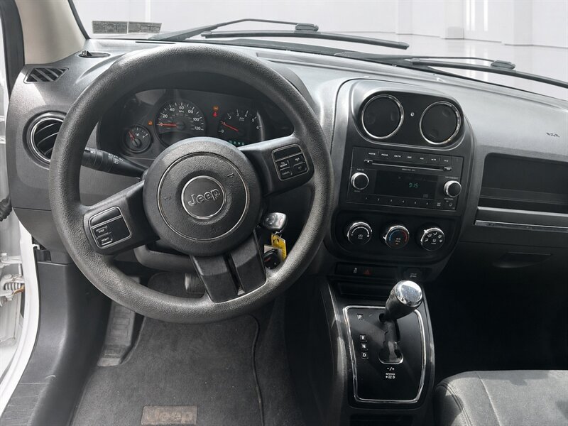 Used 2011 Jeep Compass 4WD image 7