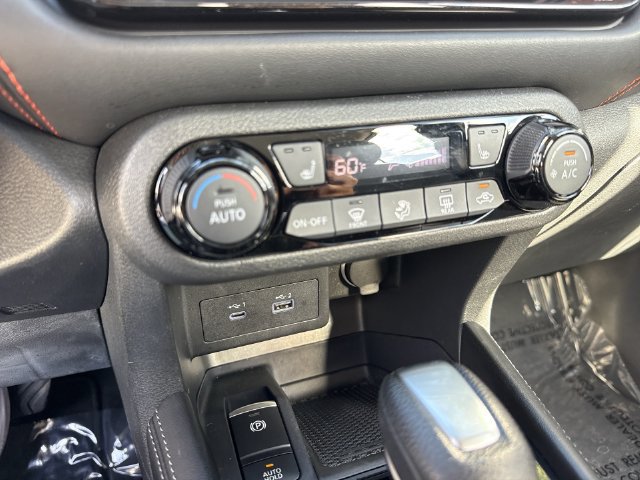 Used 2024 Nissan Kicks SR w/ SR Premium Package FWD image 19