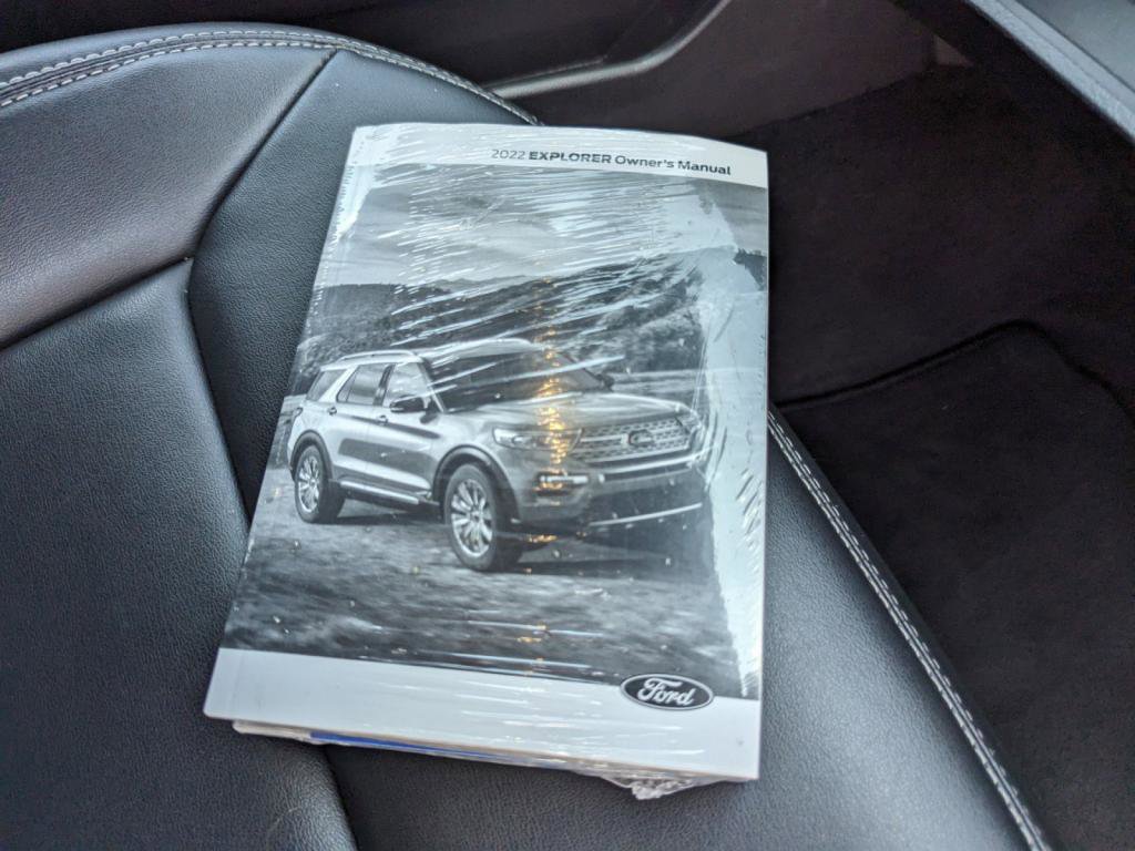 Used 2022 Ford Explorer XLT w/ Equipment Group 202A image 24